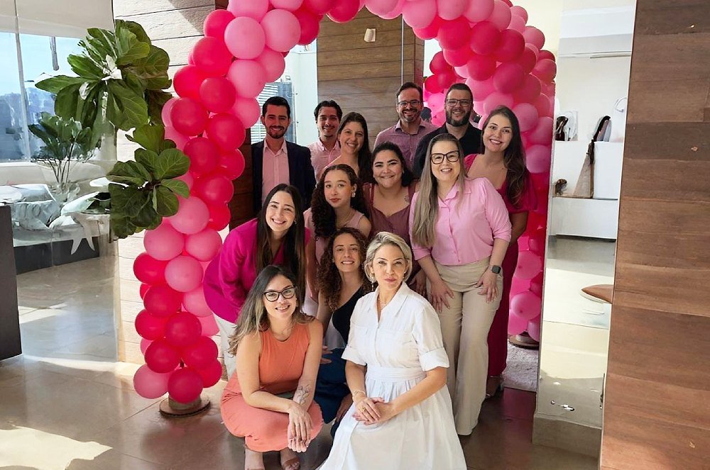 Dra. Kátia Viegas celebra o Dia da Mulher ao lado das profissionais que fazem o Viegas & Viegas acontecer