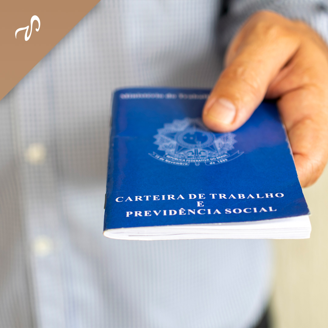 Em situações sem carteira assinada e registro de ponto, é possível comprovar horas extras...