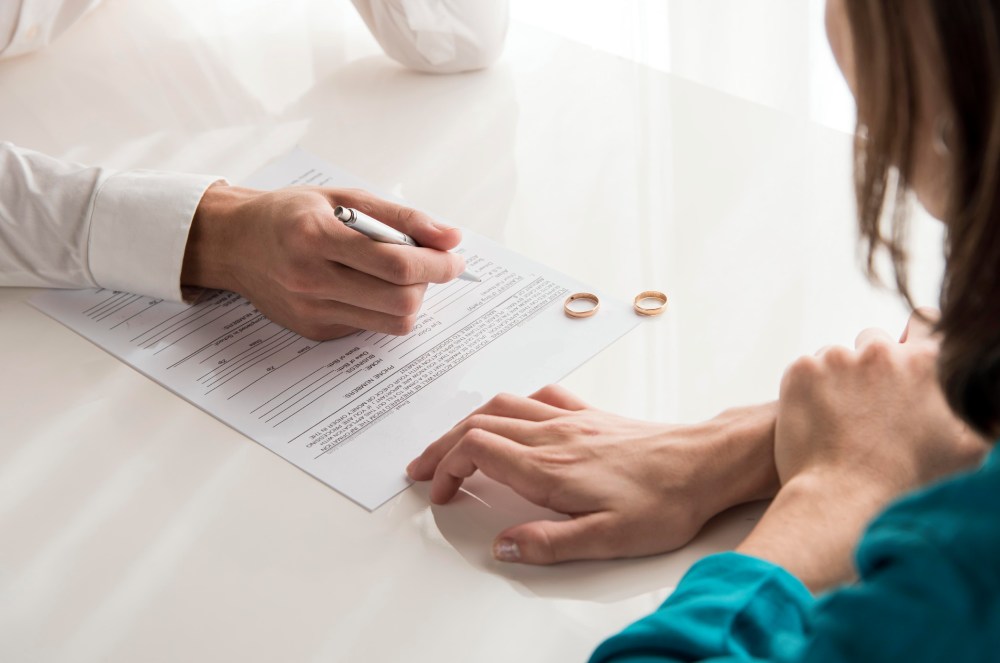 Mudança no entendimento do STJ: Dra. Kátia Viegas esclarece os impactos no divórcio